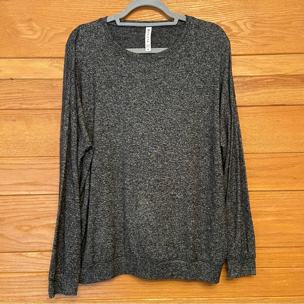 Athleta Mindfull Pullover dark charcoal gray long sleeve top - Picture 2 of 7